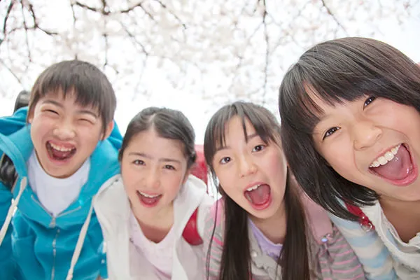 school_img01 学校保健安全法に基づいた「総合健診」